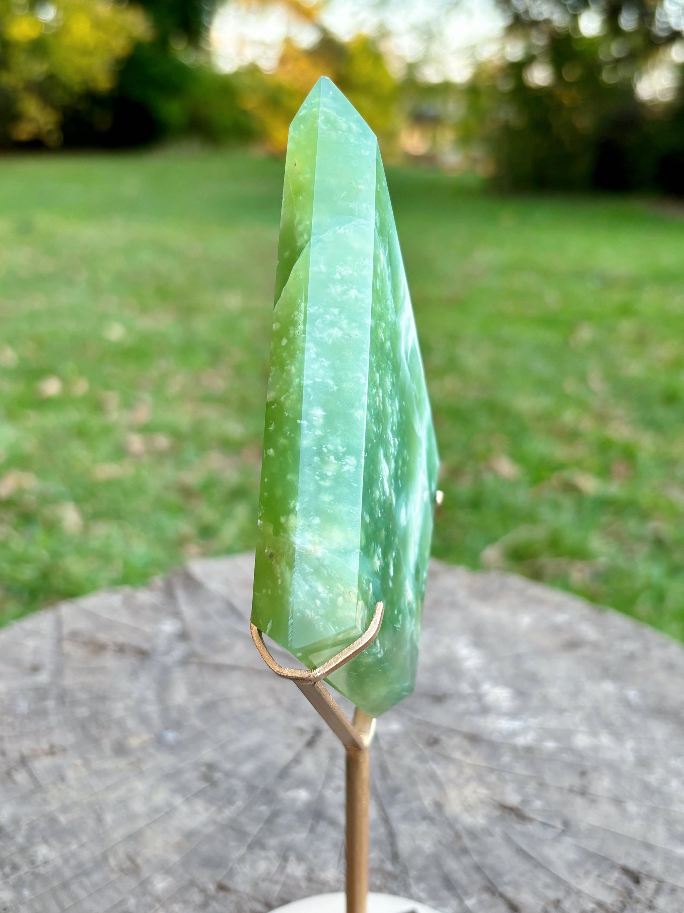 Green Serpentine "New Jade" Diamond, Serpentine Crystal Carving on Gold Stand