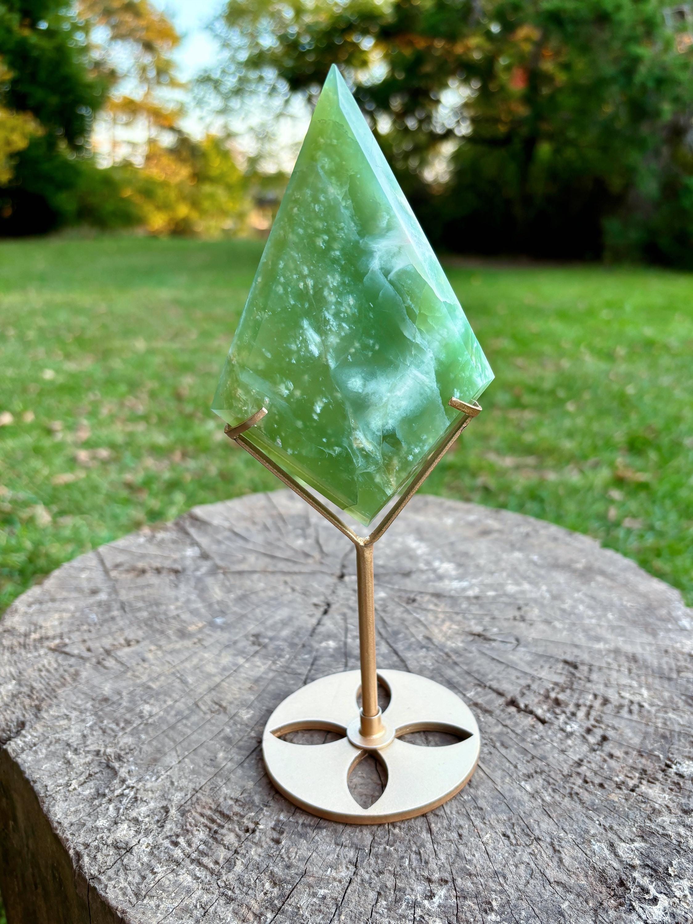 Green Serpentine "New Jade" Diamond, Serpentine Crystal Carving on Gold Stand