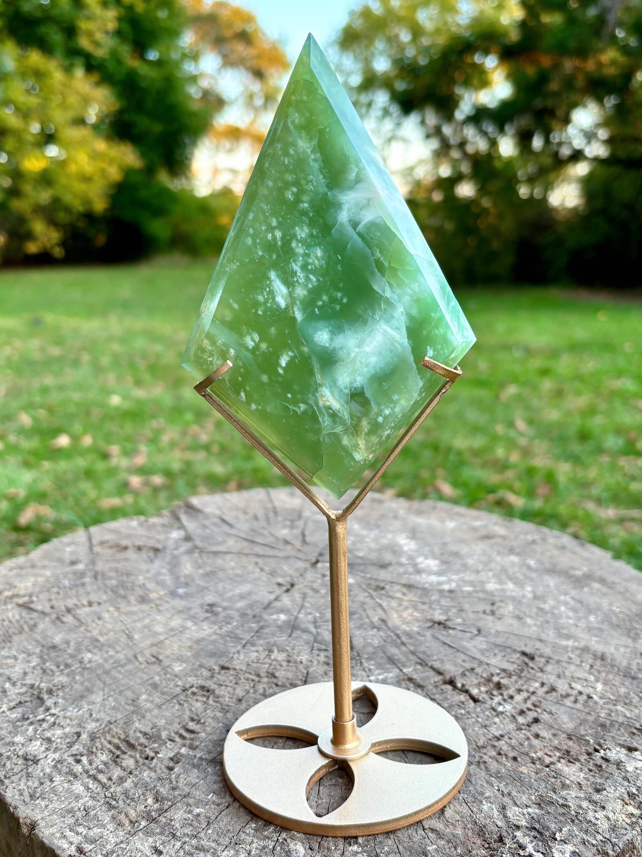 Green Serpentine "New Jade" Diamond, Serpentine Crystal Carving on Gold Stand