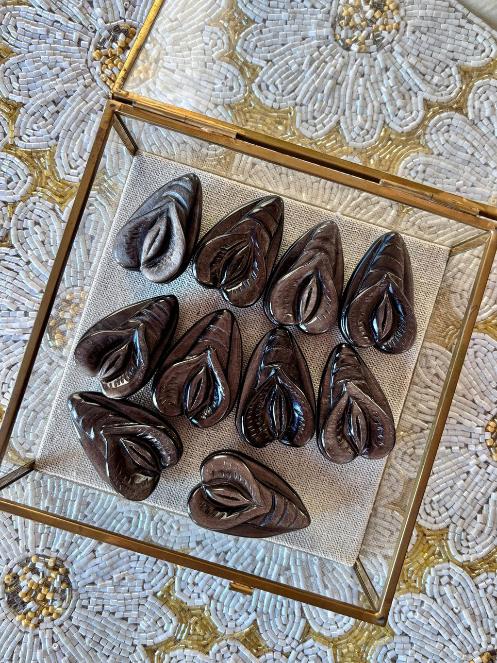 Silver Sheen Obsidian Vulva Crystal, Black Obsidian Yoni Carving — Stone Amulet for Fertility, Divine Feminine Energy